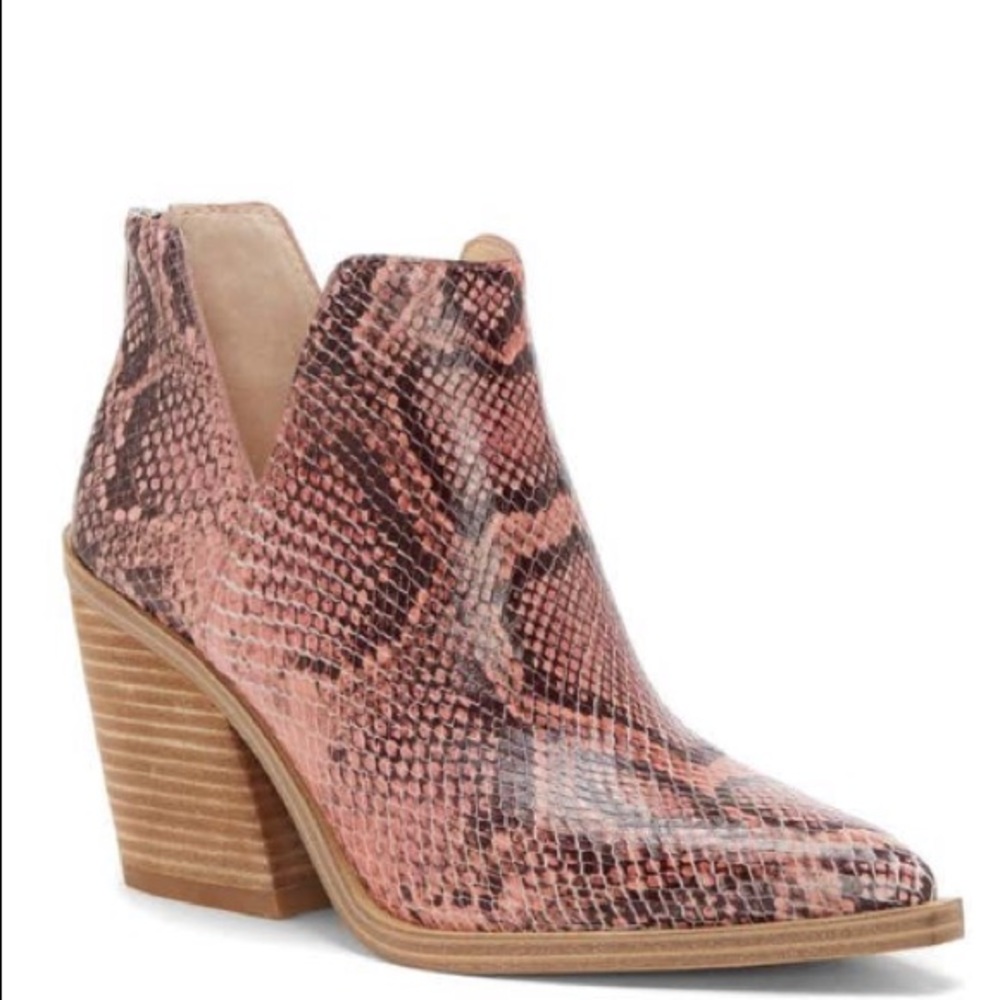 NEW Vince Camuto Gigietta Snakeskin Embossed Boot